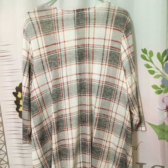 Women's Fred & David Grey and Red Tunic - Picture 5 of 6